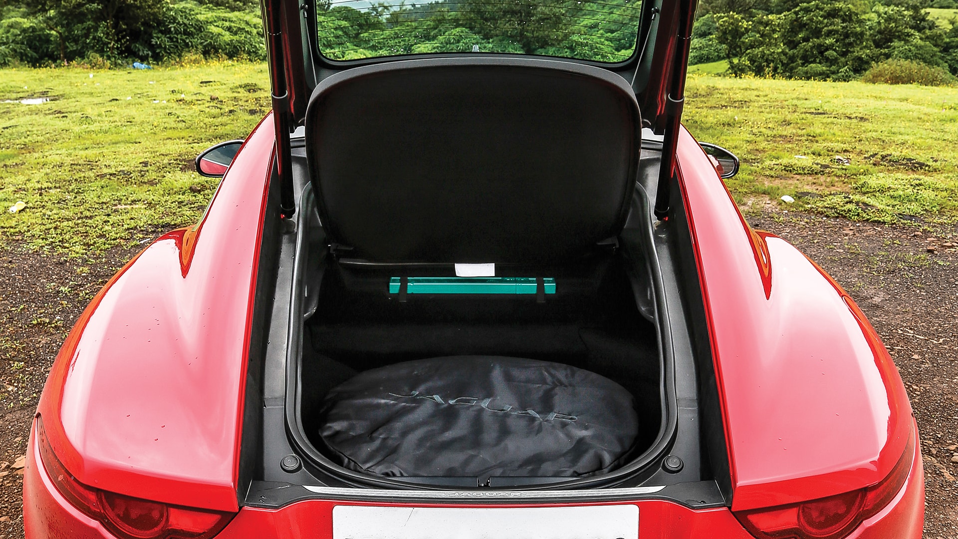 Jaguar-ftype-2014-R 550 PS Exterior