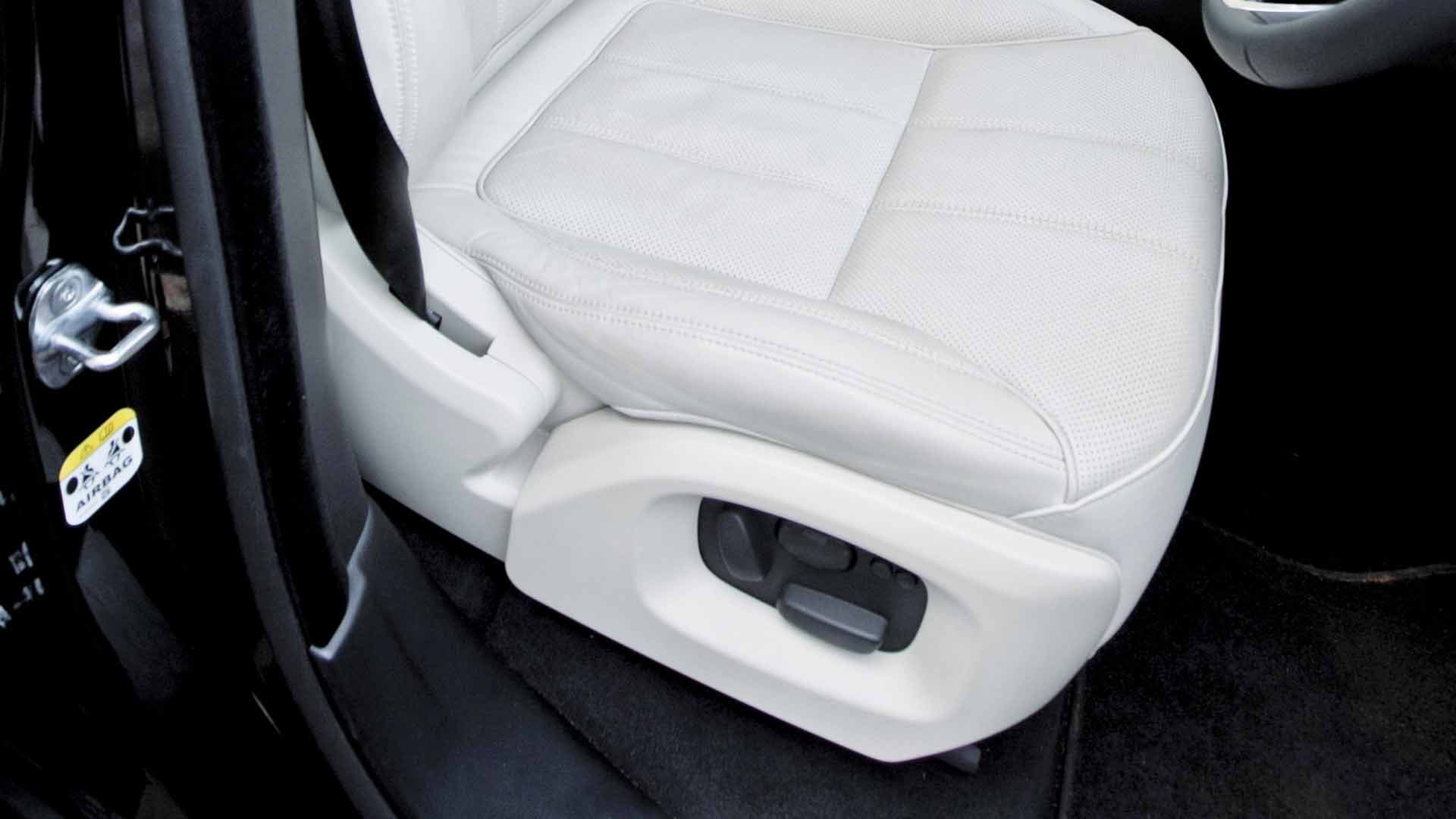 Land Rover RR Sport Exterior