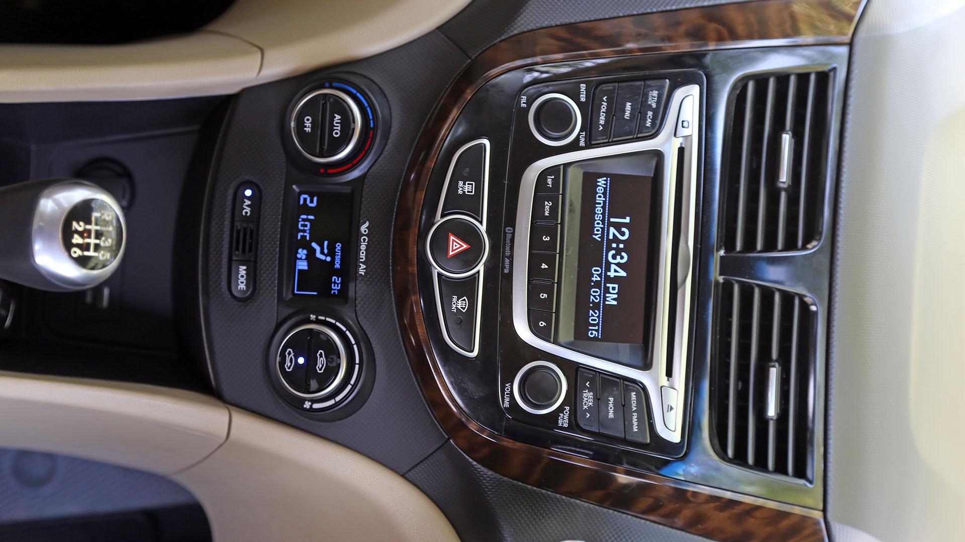 Hyundai-4s-fluidic-verna-2015 Exterior