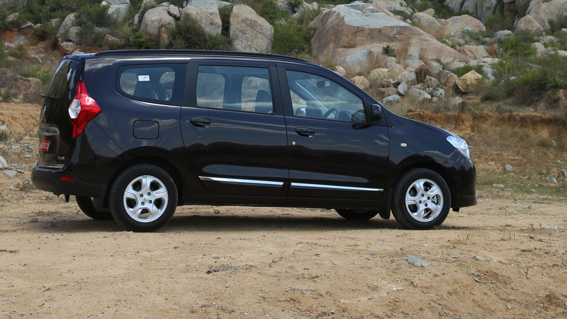 Renault-lodgy-2015-Base 110 dCi Exterior