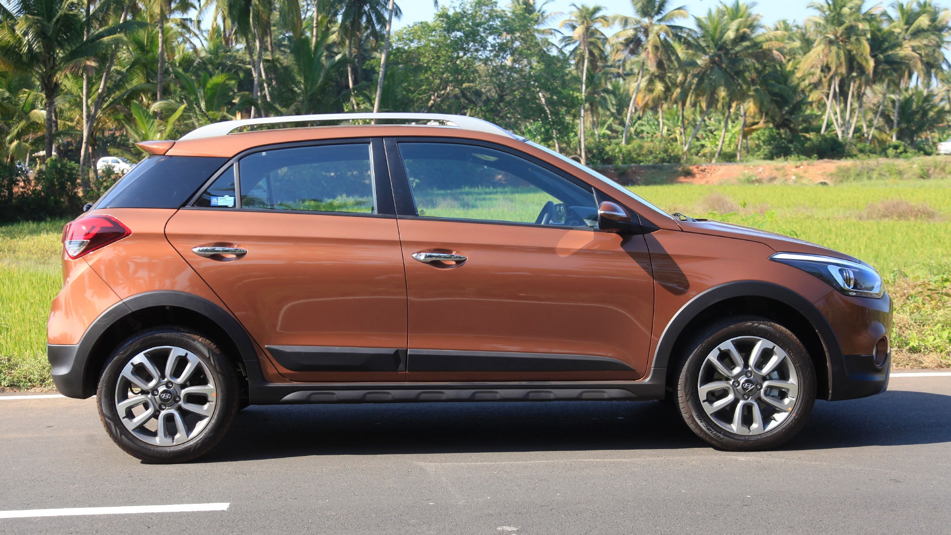Hyundai-i20 Active-2015 Exterior
