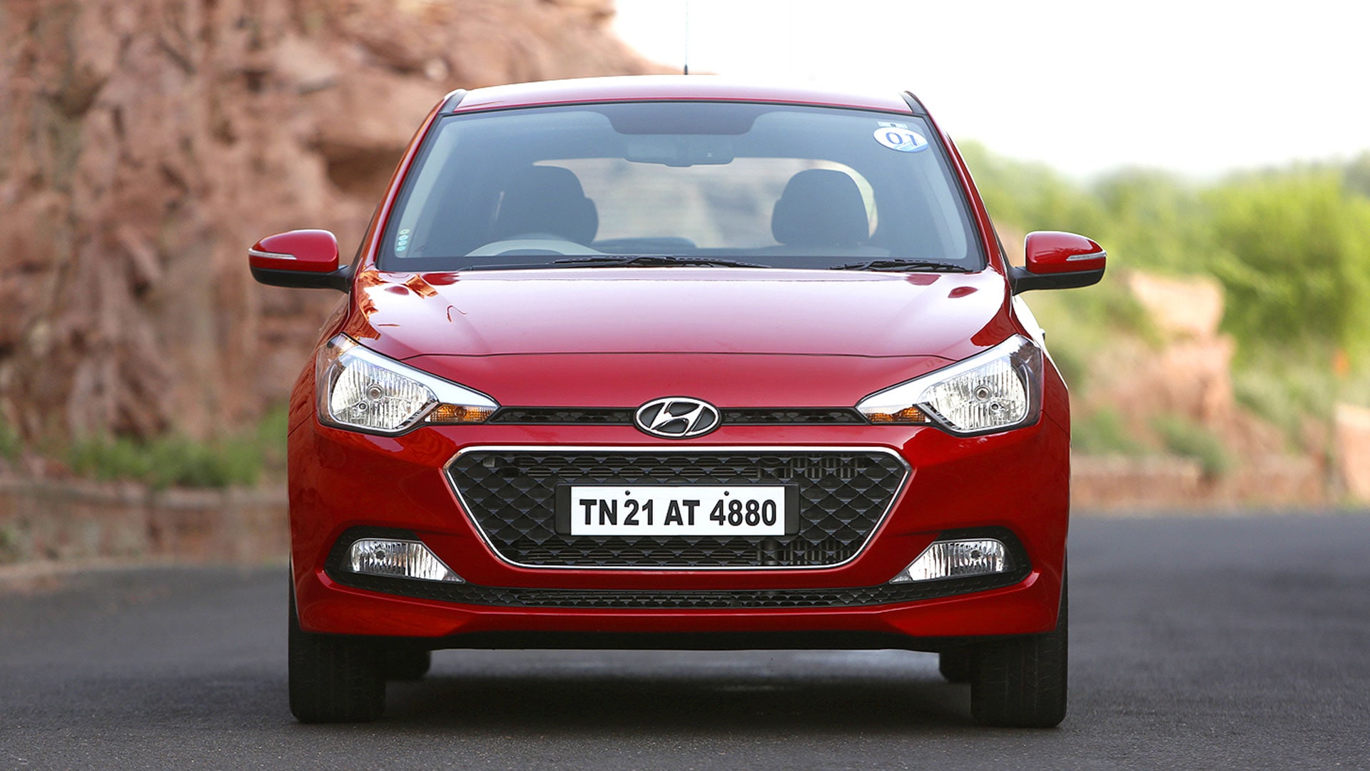 Hyundai-Elite-i20-2014 Exterior