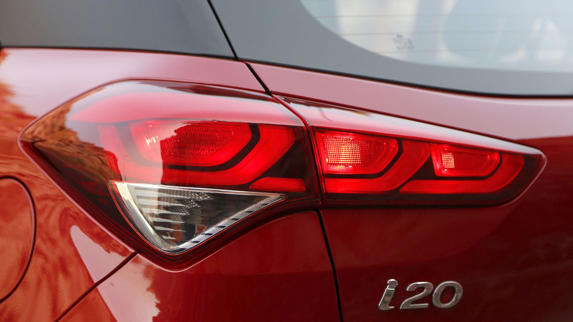 Hyundai-Elite-i20-2014 Exterior