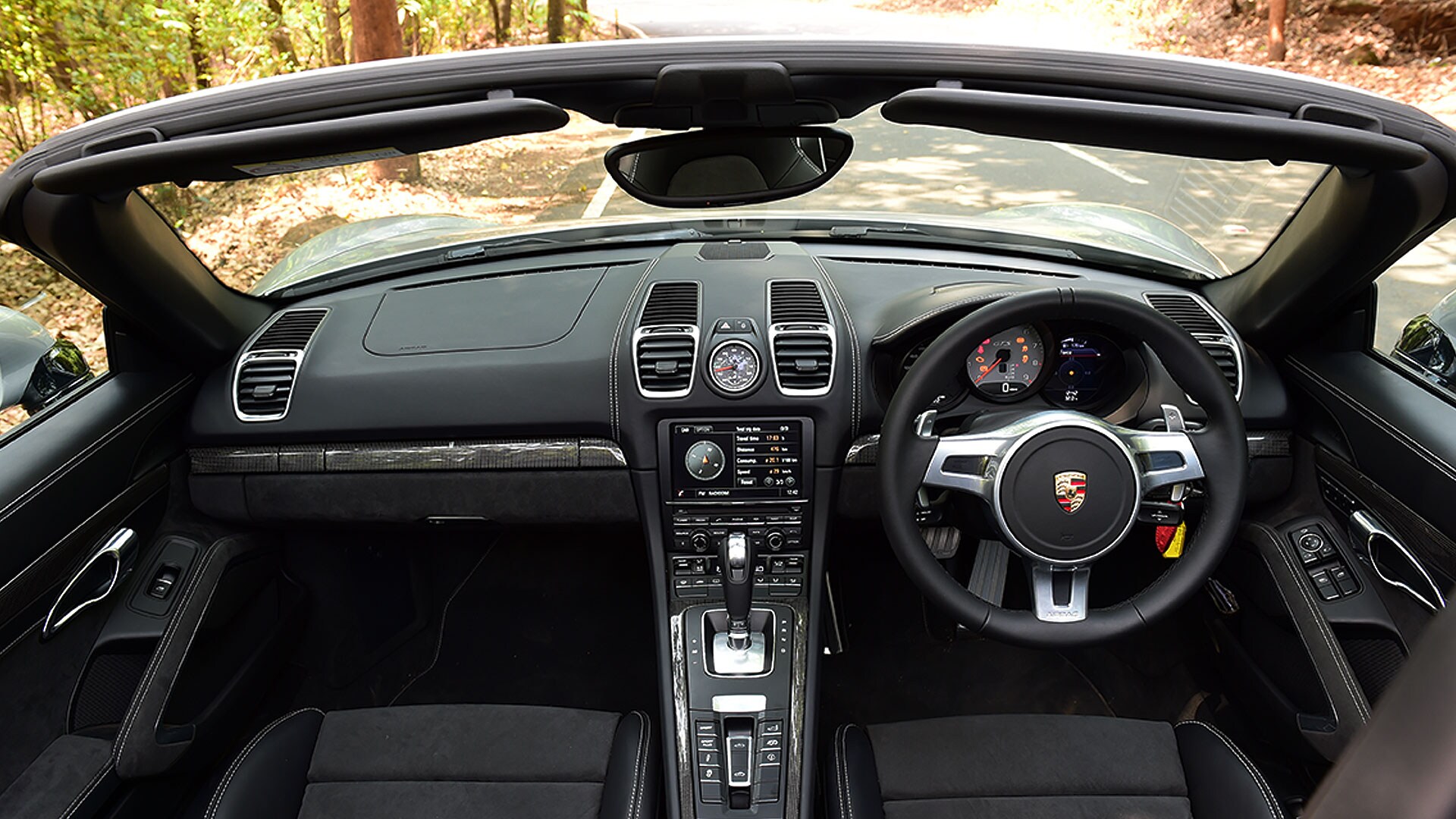 Porsche-boxster-2015-GTS Compare