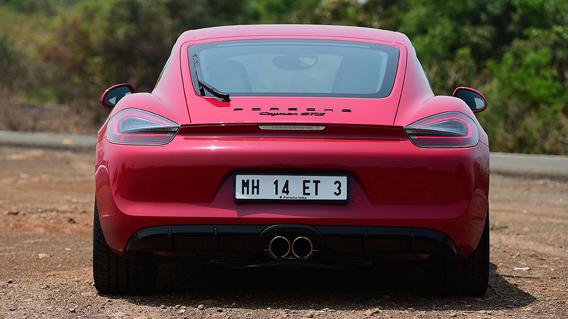 Porsche-cayman-2015-GTS Compare