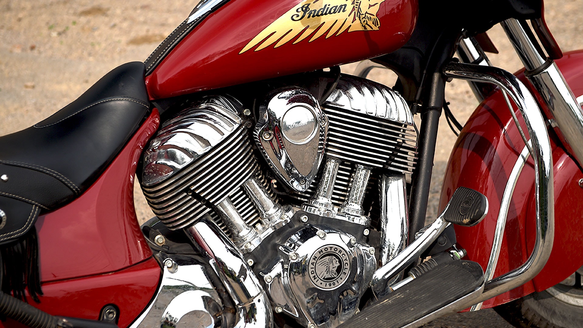 Indian Chieftain 2014 STD Exterior