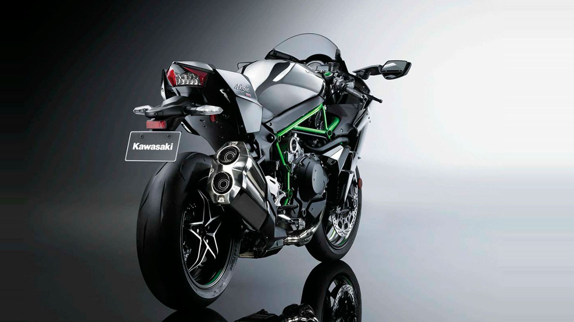 Kawasaki Ninja H2 2015 STD Compare Bike Photos - Overdrive