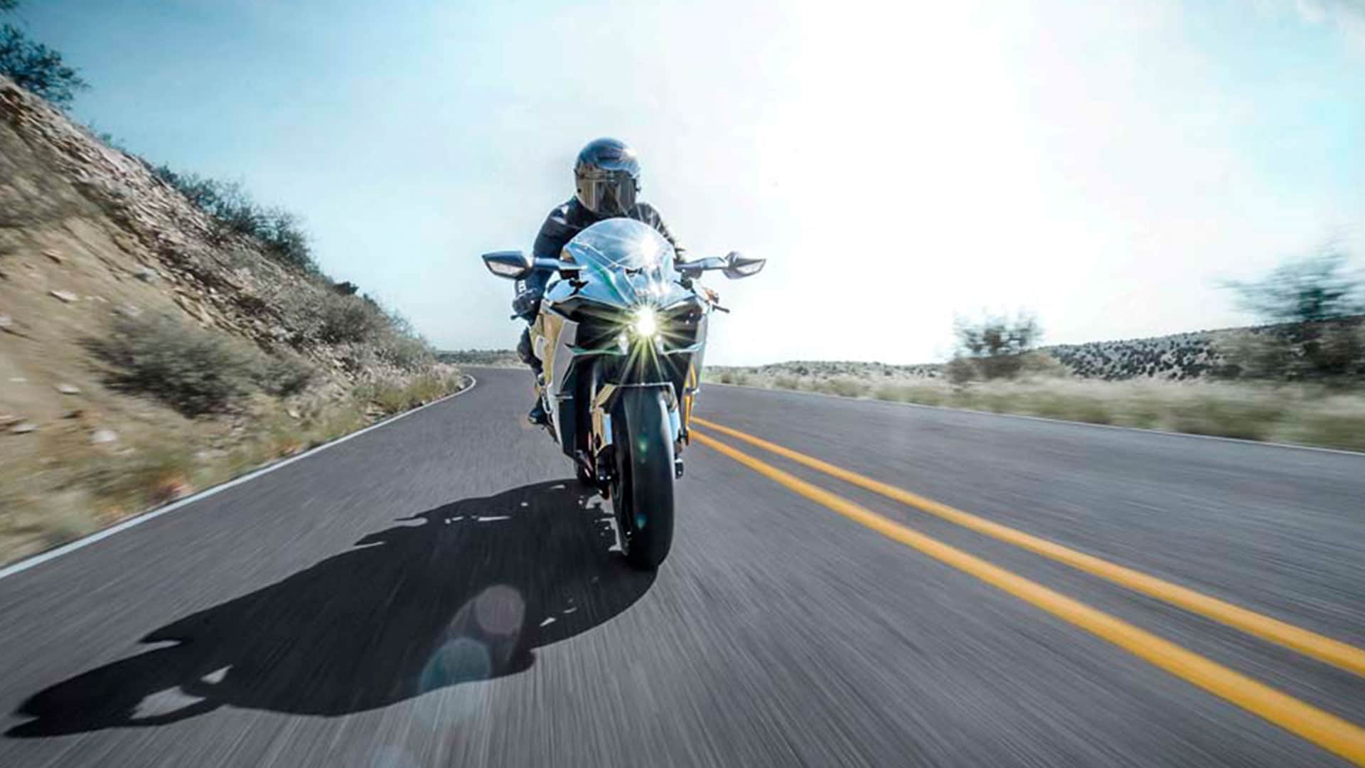 Kawasaki Ninja H2 2015 STD