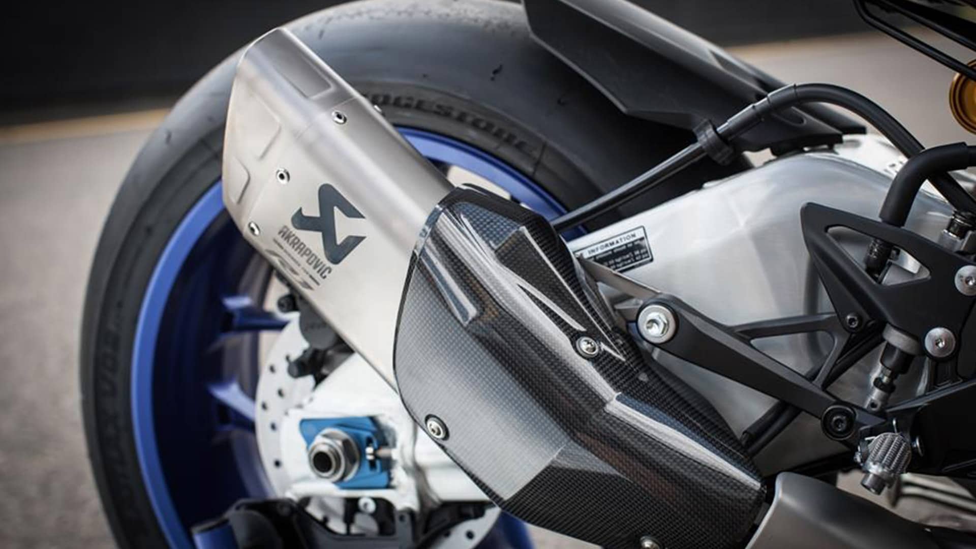 Yamaha YZF-R1 2015