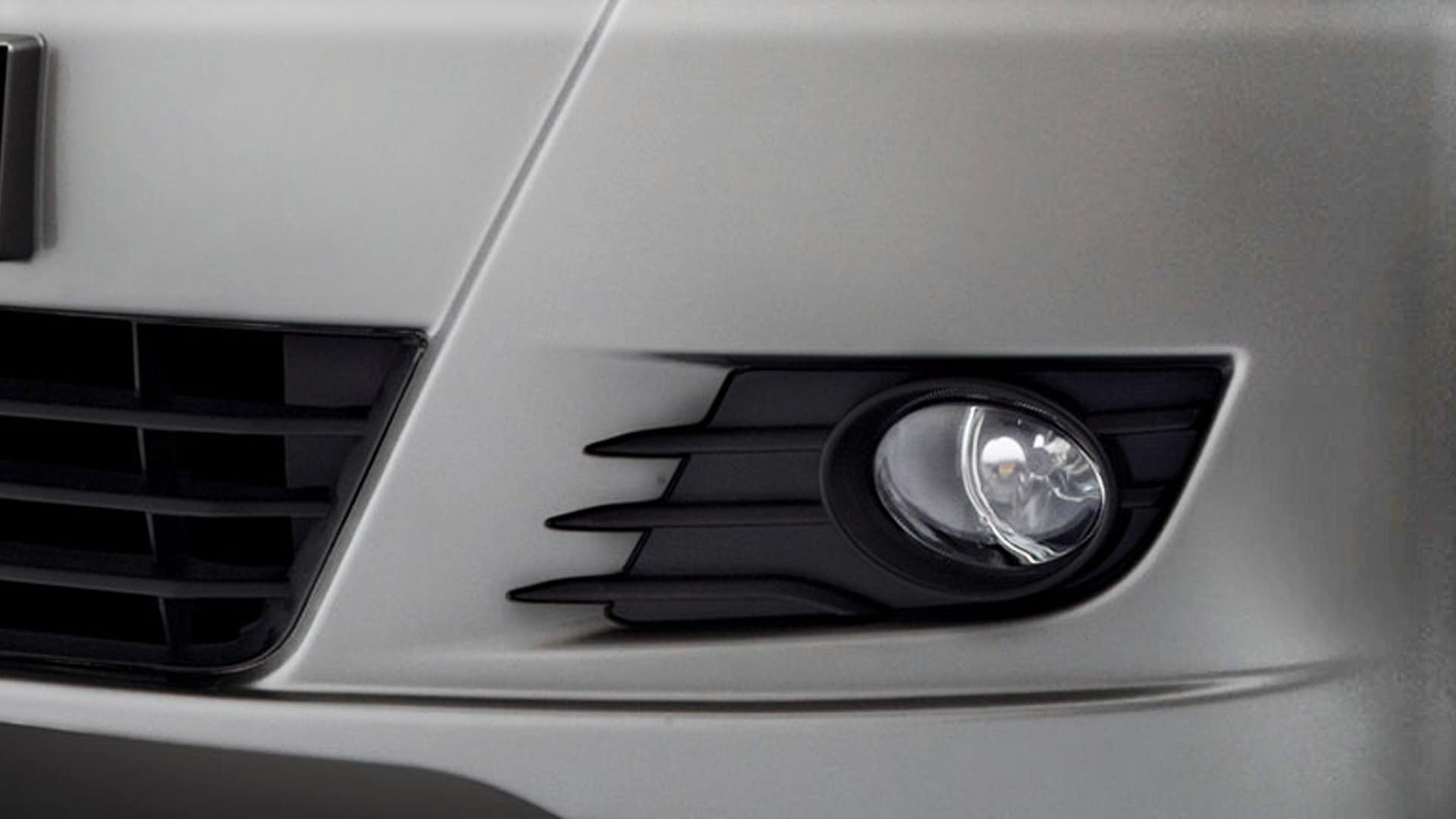 Mahindra-Verito-2013-1-5-D4-Exterior