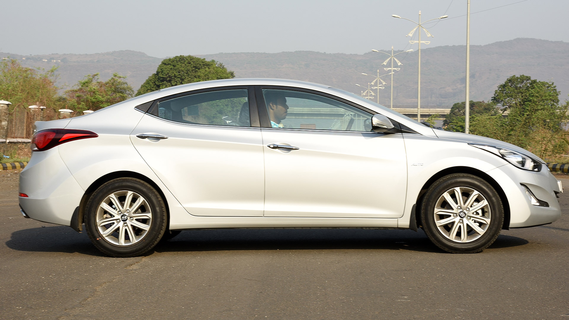 Hyundai Elantra 2015 Exterior
