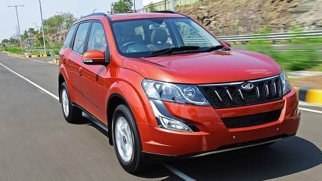 Mahindra XUV500 2015 W10