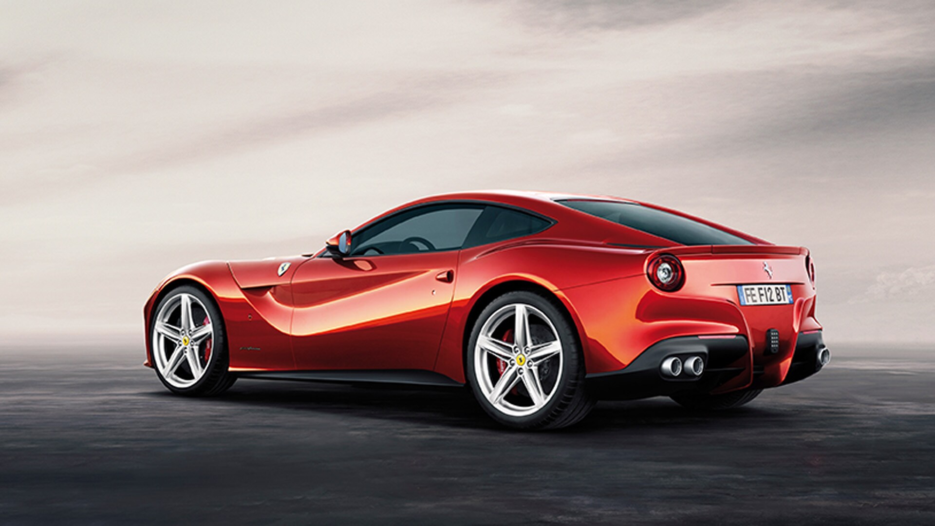 Ferrari F12 Berlinetta 2015 STD Compare