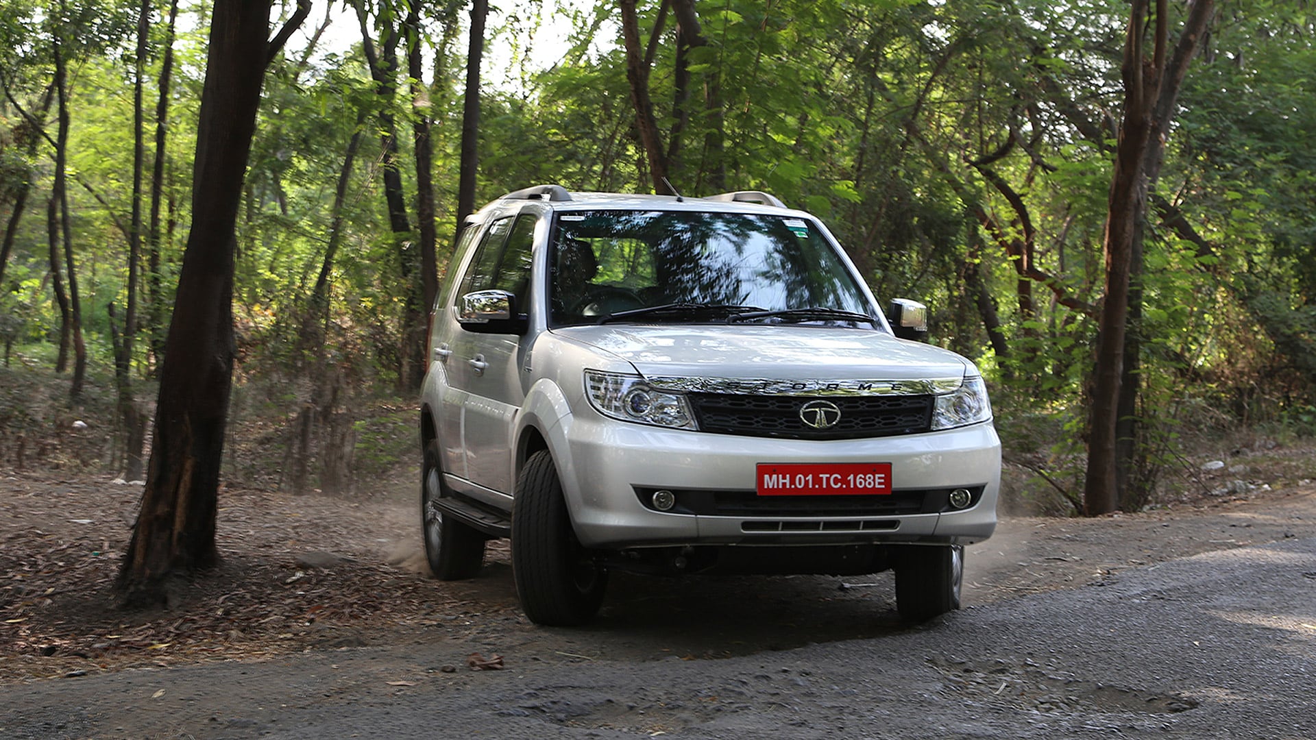 Tata Safari Storme 2015 VX BS4 4x4 Exterior