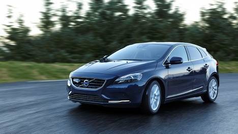 Volvo V40 2015 D3 R Design Exterior