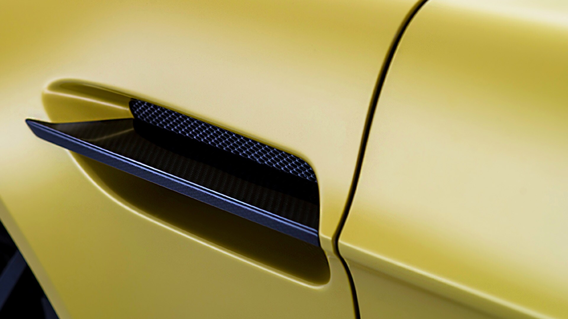 Aston Martin Vantage V12s 2013 STD Exterior