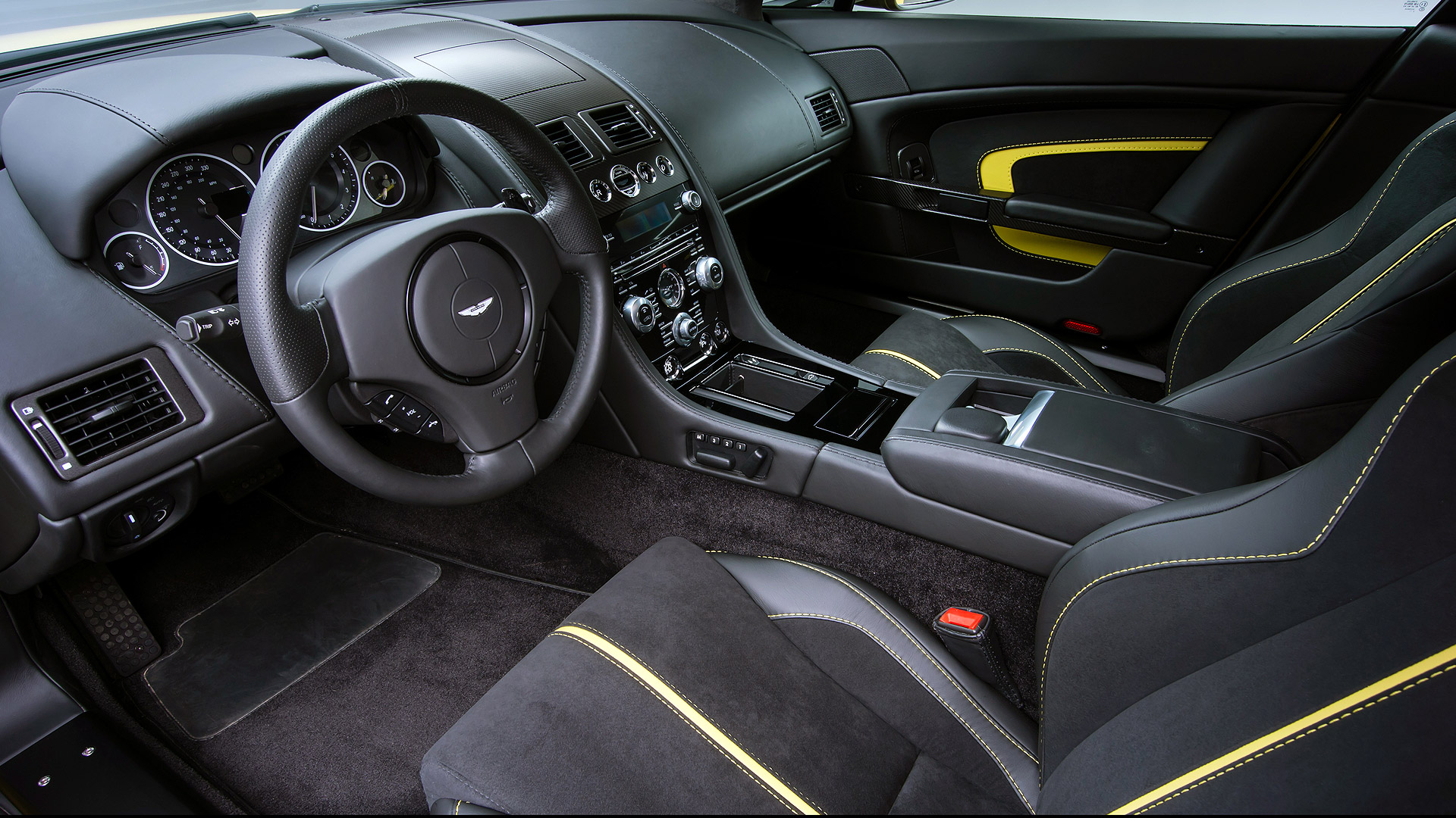 Aston Martin Vantage V12s 2013 STD Interior