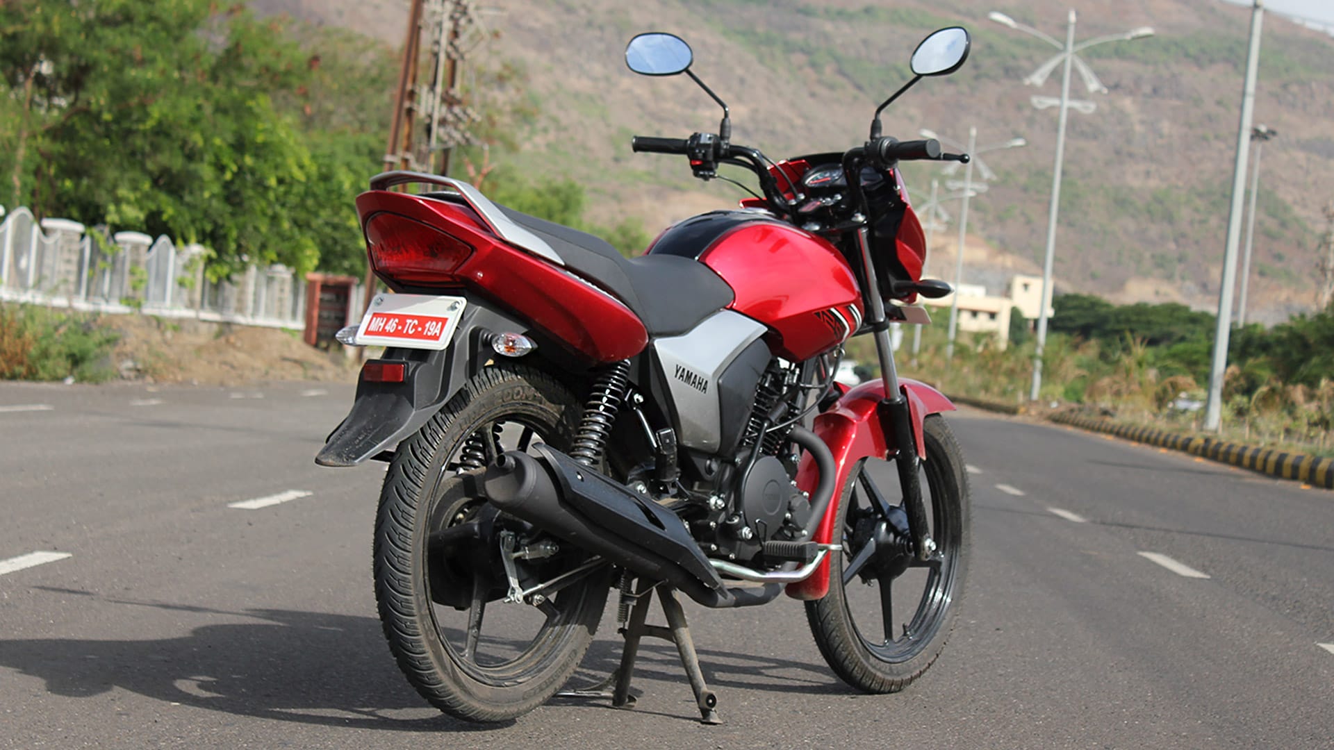 Yamaha Saluto 2015 Std Compare