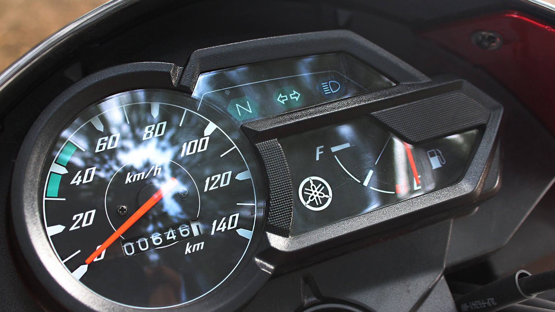 Yamaha Saluto 2015 Std Compare