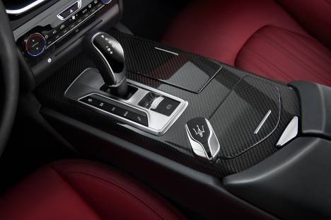 Maserati Ghibli 2015 STD Interior