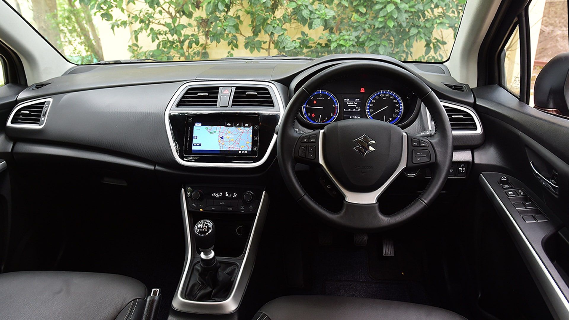 Maruti Suzuki Scross 2015 Zeta 320 Interior