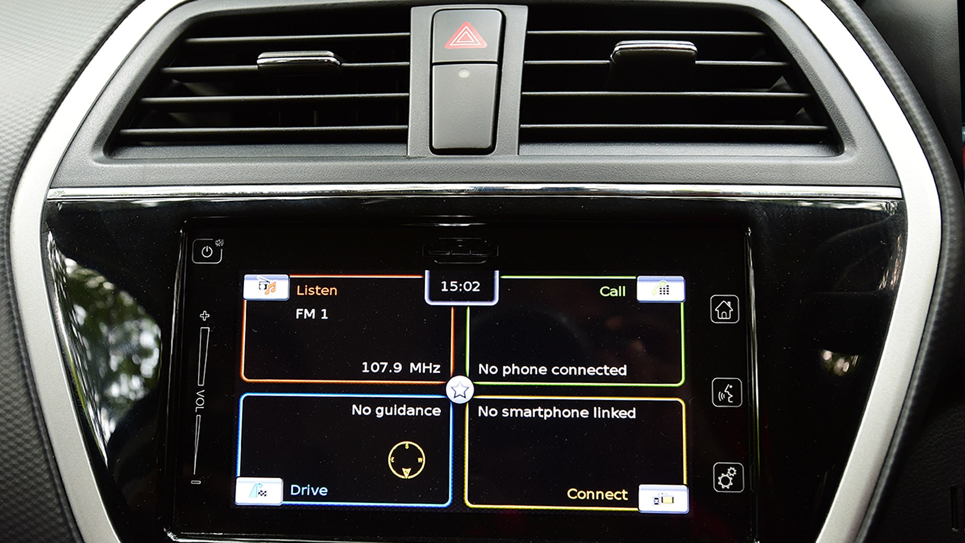 Maruti Suzuki Scross 2015 Zeta 320 Interior