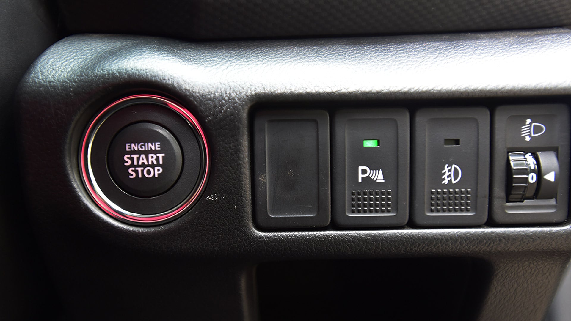 Maruti Suzuki Scross 2015 Zeta 320 Interior