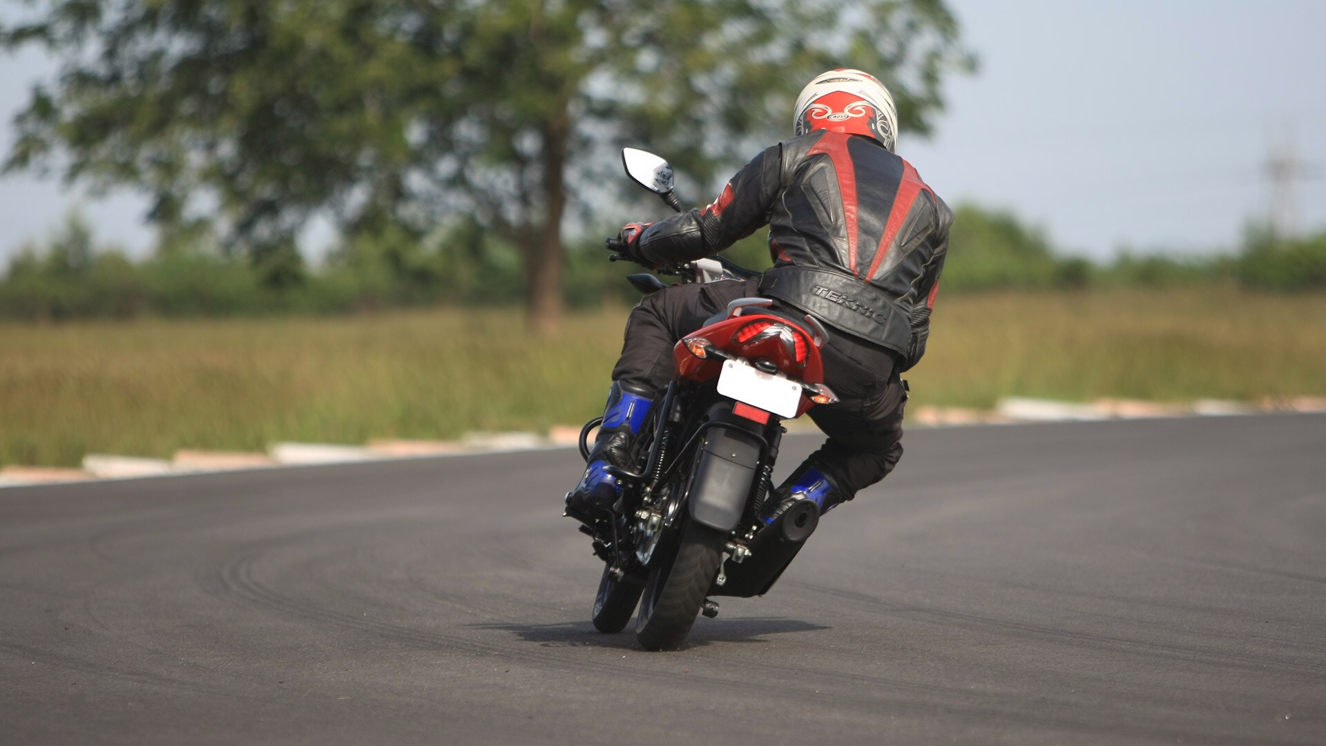 Bajaj Pulsar 135 LS 2013 STD