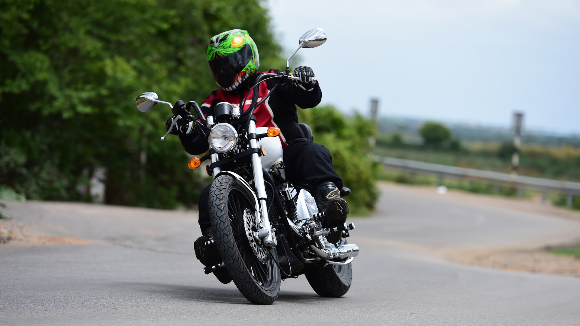 Regal Raptor Daytona 2015 STD