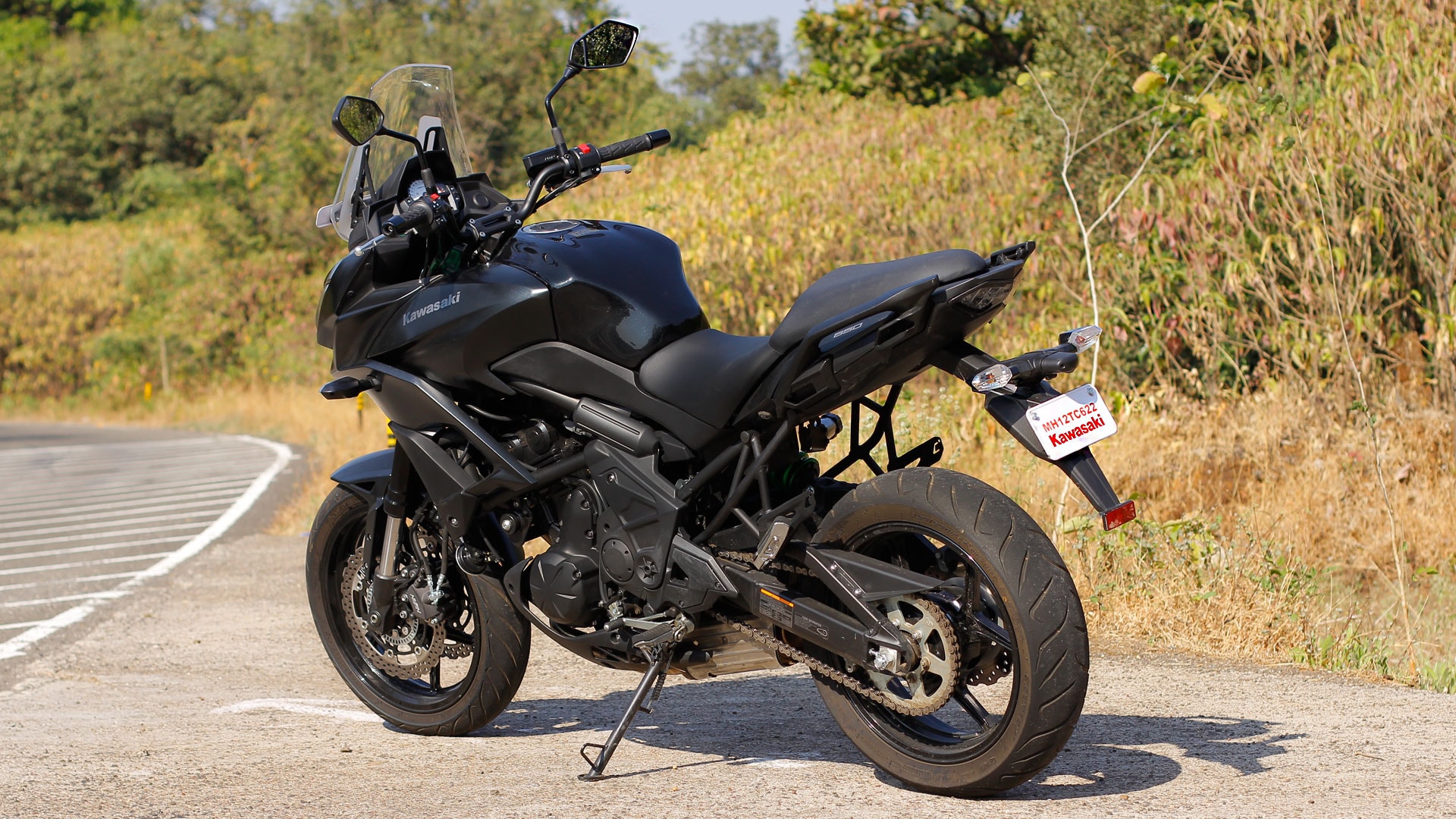 Kawasaki Versys 650 2016 STD Compare