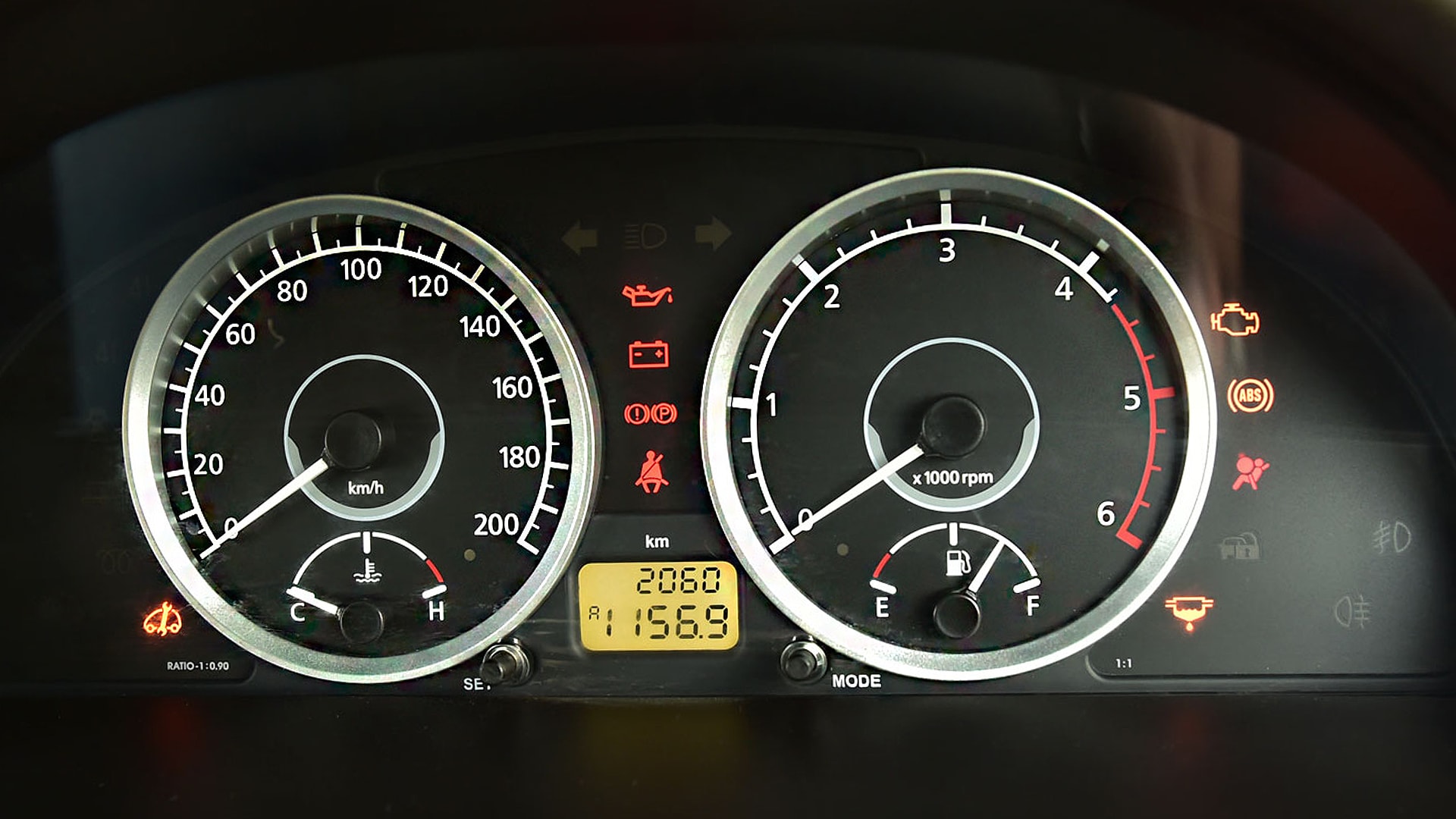 Tata Safari Storme 2016 VX BS4 4x4 Interior