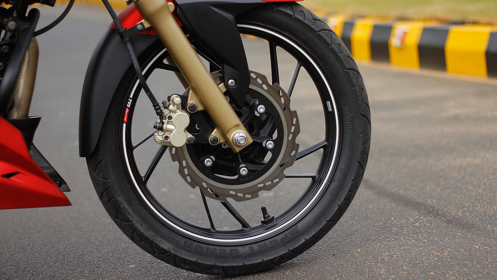 TVS Apache RTR 200 2016 STD