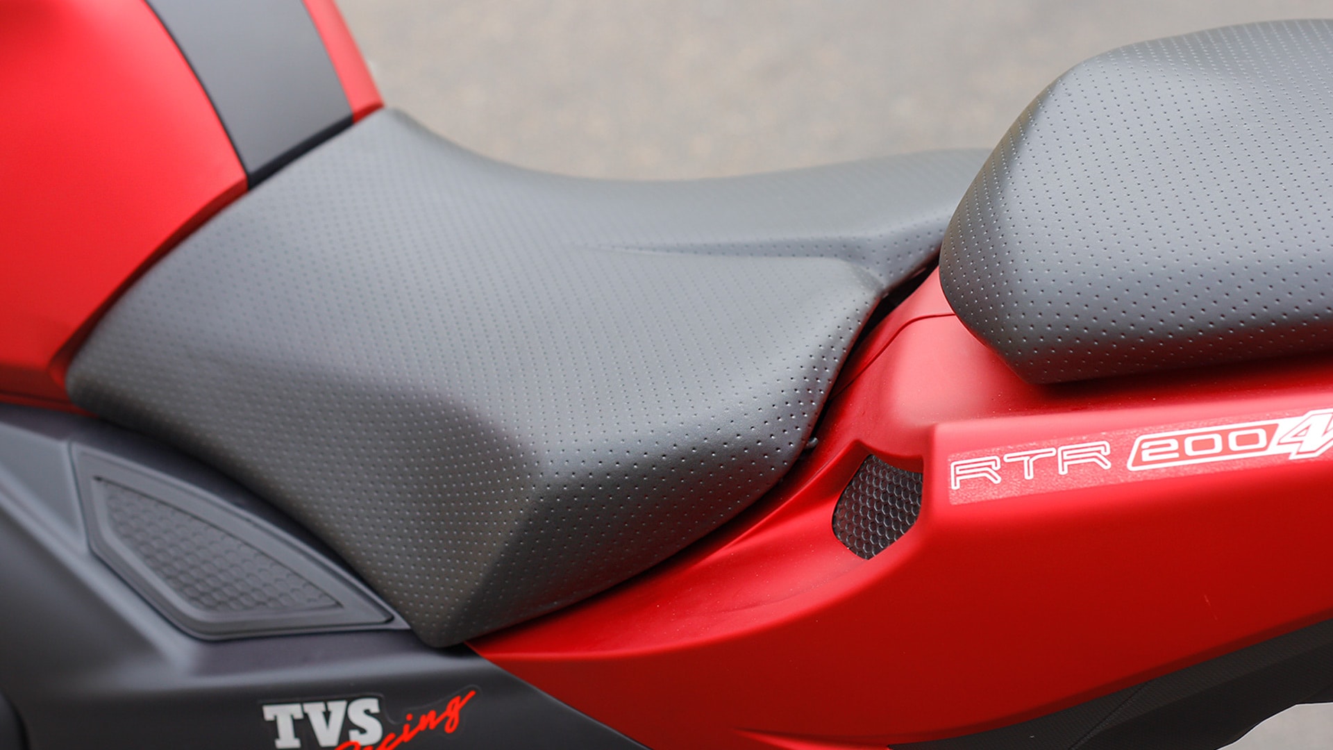 TVS Apache RTR 200 2016 STD