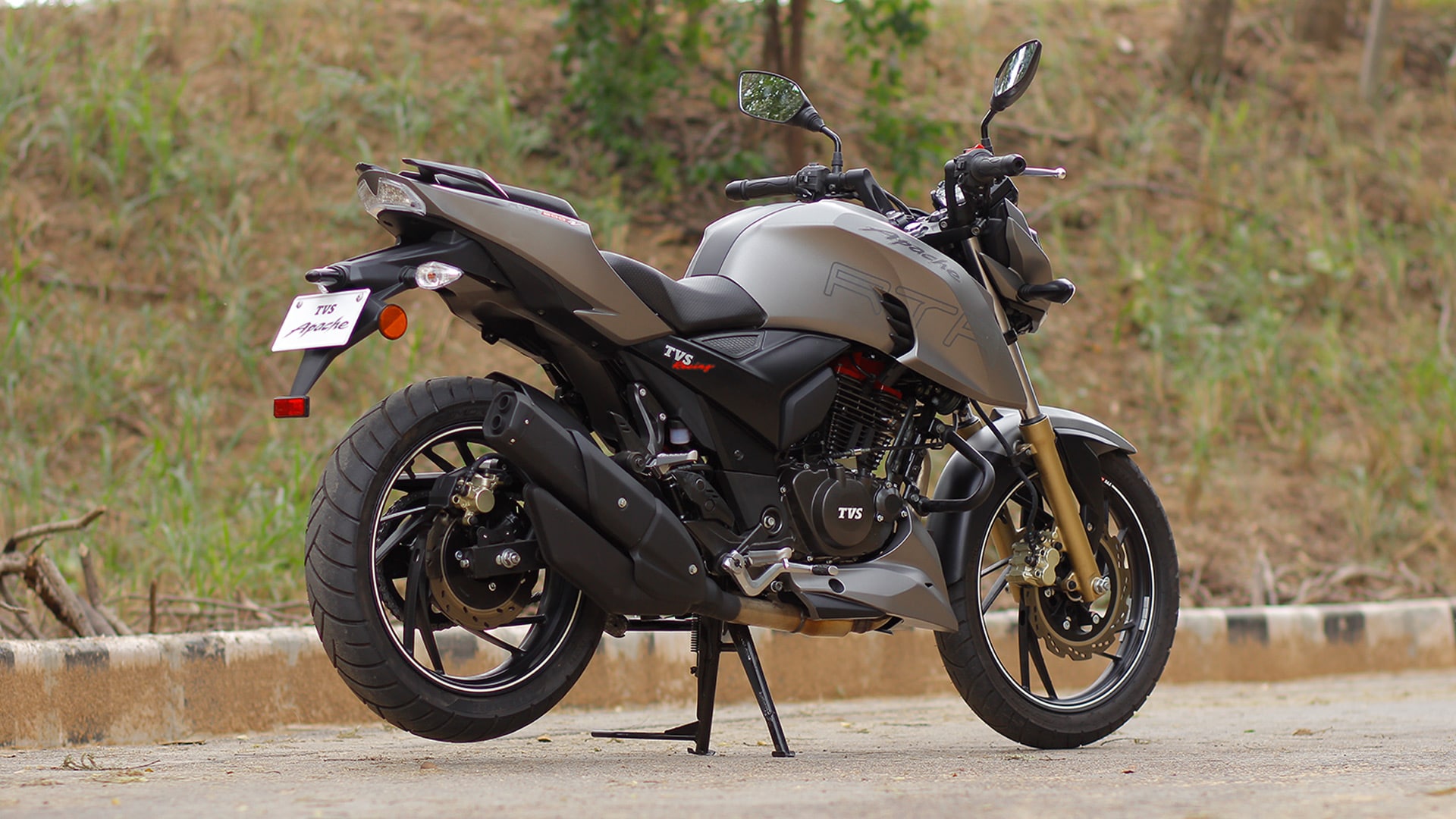 TVS Apache RTR 200 2016 STD