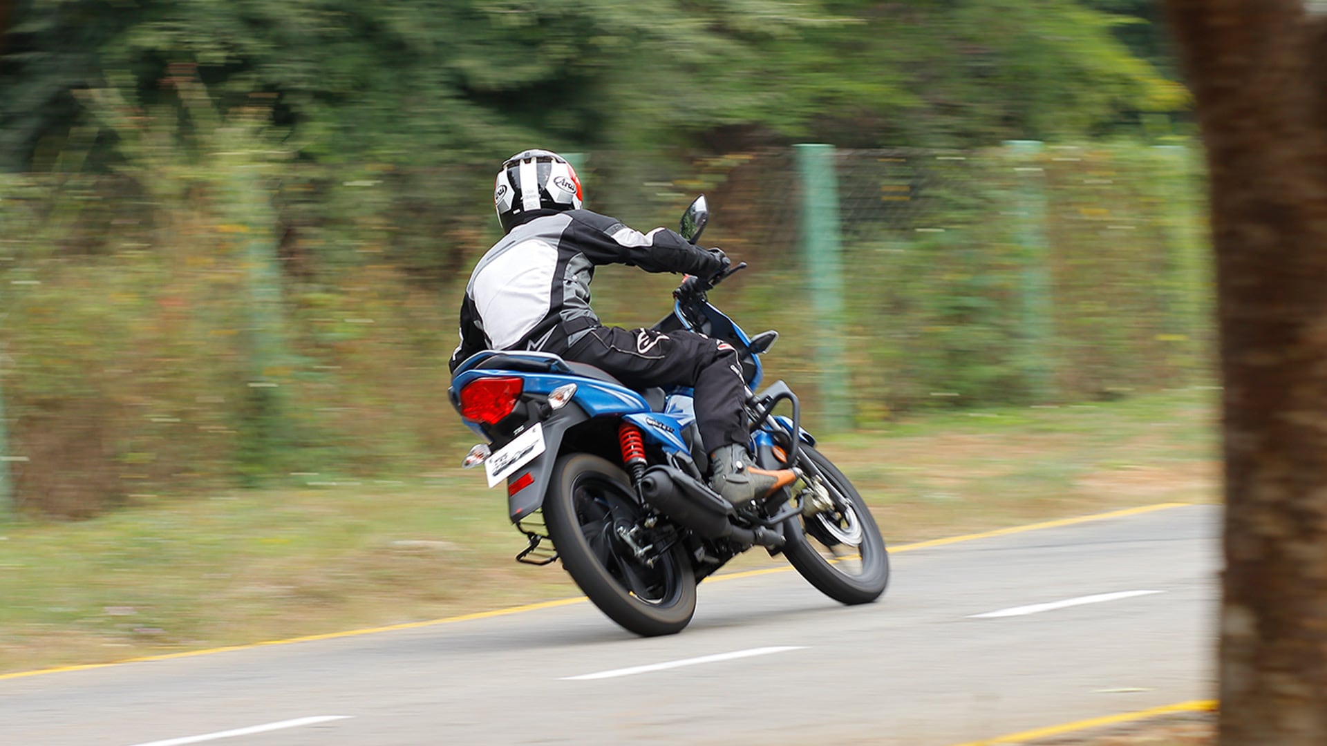 TVS Victor 2016 Disc