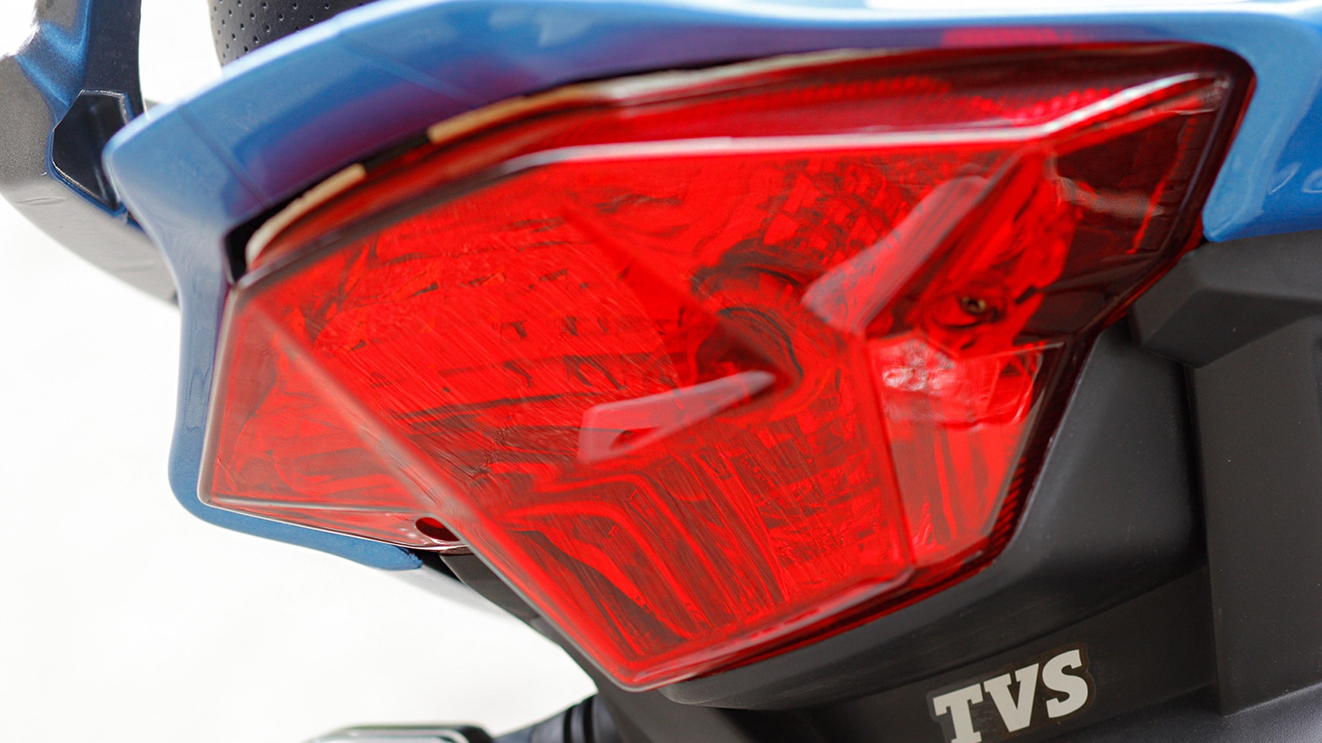 TVS Victor 2016 Disc