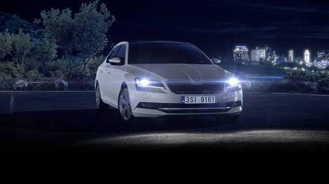 Skoda Superb 2016 1.8 TSI (AT) Elegance	