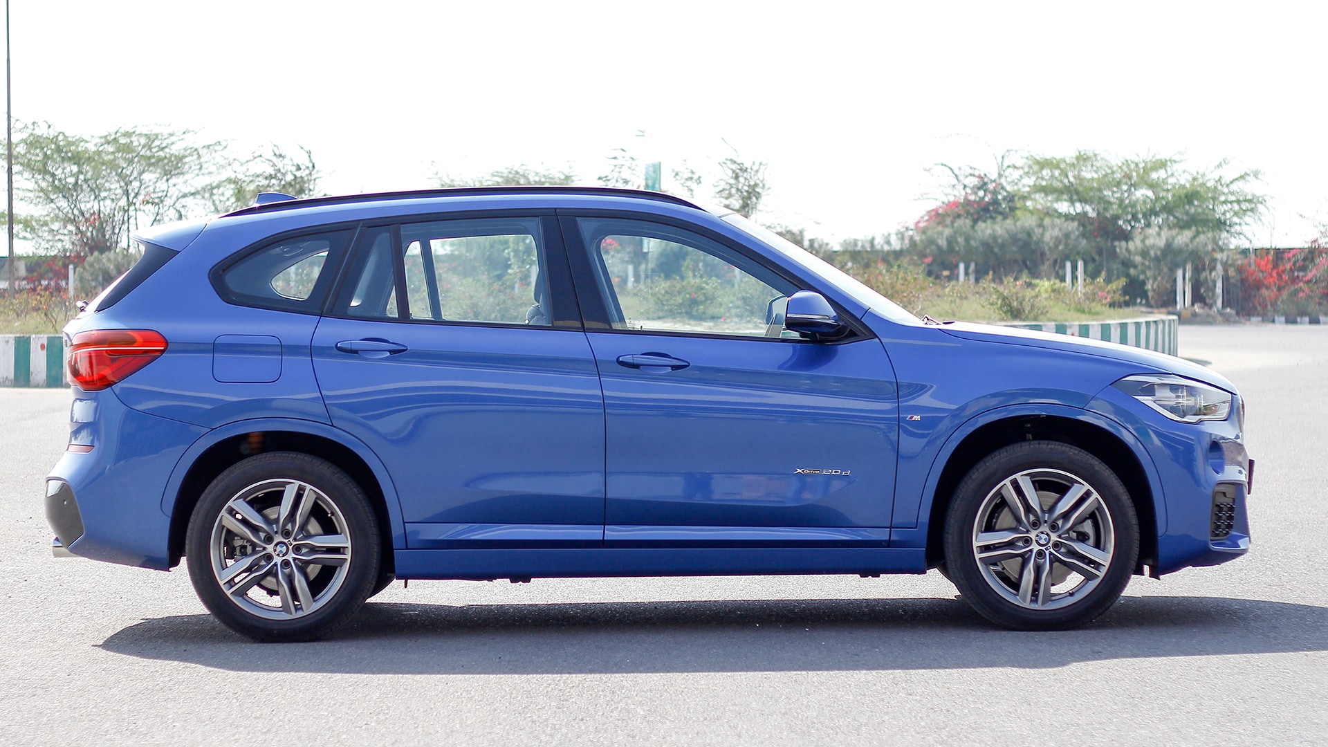 BMW X1 2016 xDrive 20d xLine Exterior