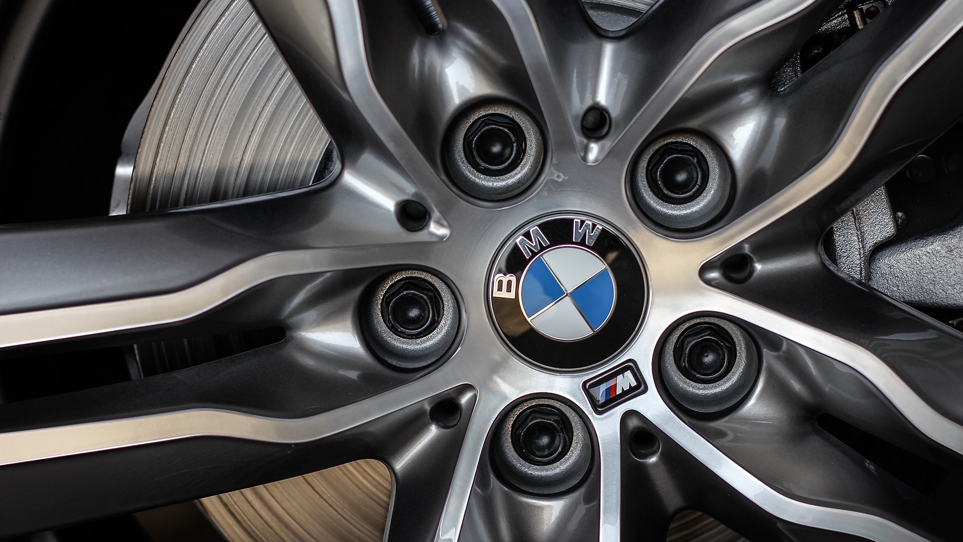 BMW X1 2016 xDrive 20d xLine Exterior