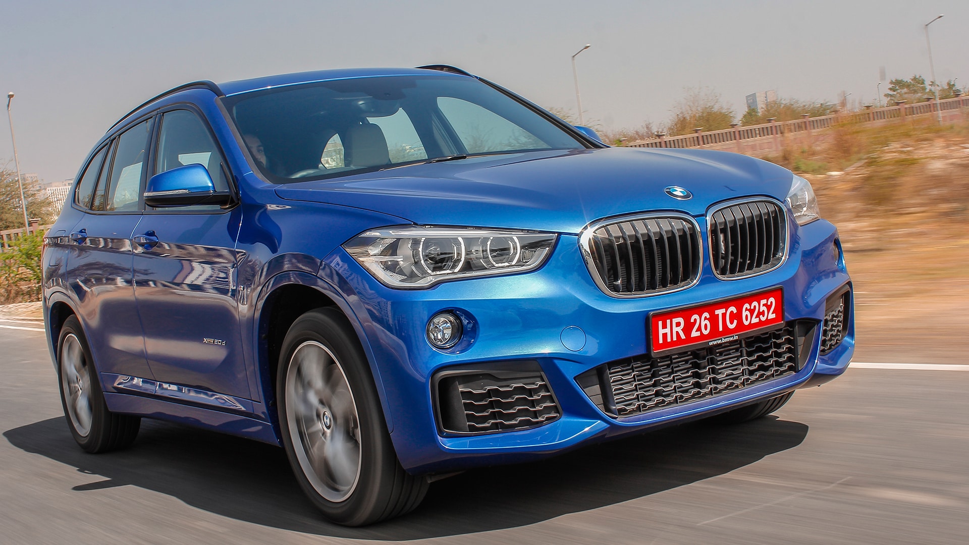 BMW X1 2016 xDrive 20d xLine Exterior