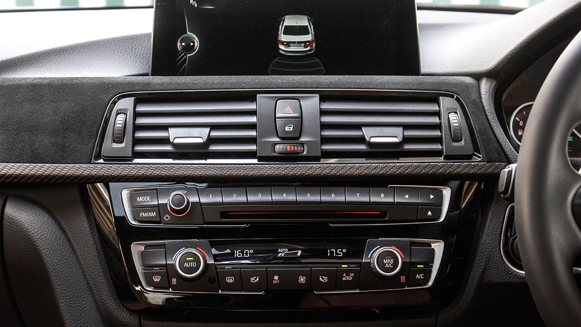 BMW 3 series 2015 320d Luxury Line Interior