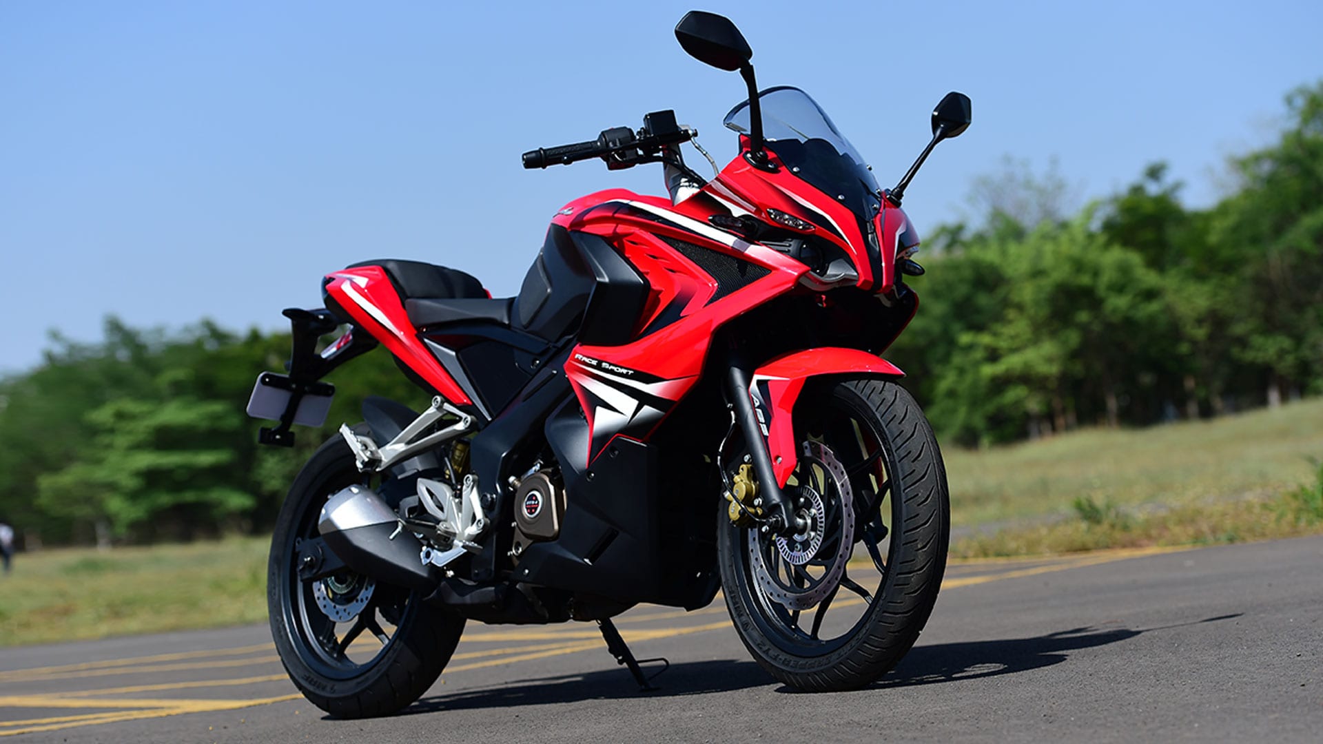 Bajaj Pulsar RS 200 2015 STD