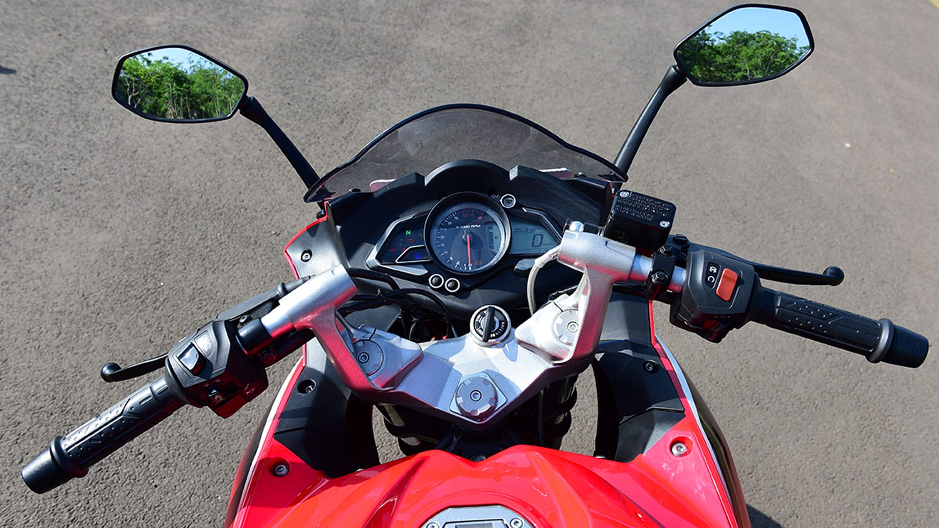 Bajaj Pulsar RS 200 2015 STD