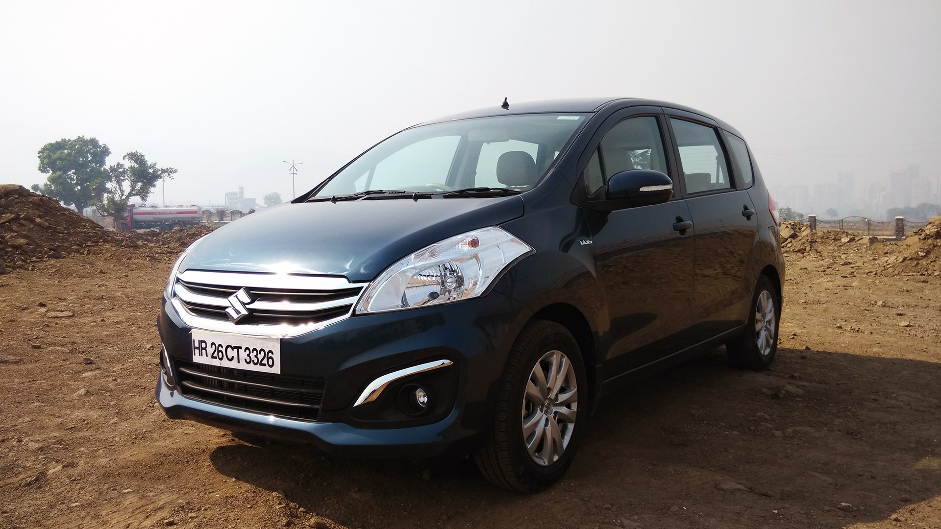 Maruti Suzuki Ertiga 2015 Smart Hybrid Zdi+ Compare