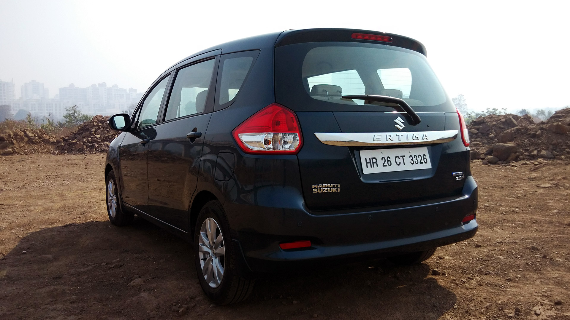 Maruti Suzuki Ertiga 2015 Smart Hybrid Zdi+ Compare