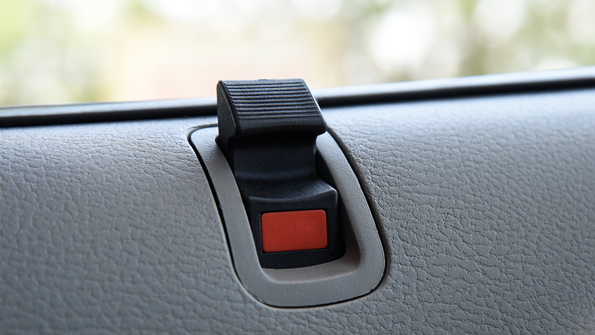 Mahindra Nuvosport 2016 N8 Interior