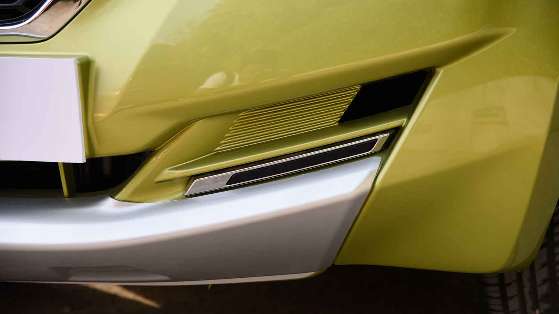 Datsun Redigo 2016 Std Exterior