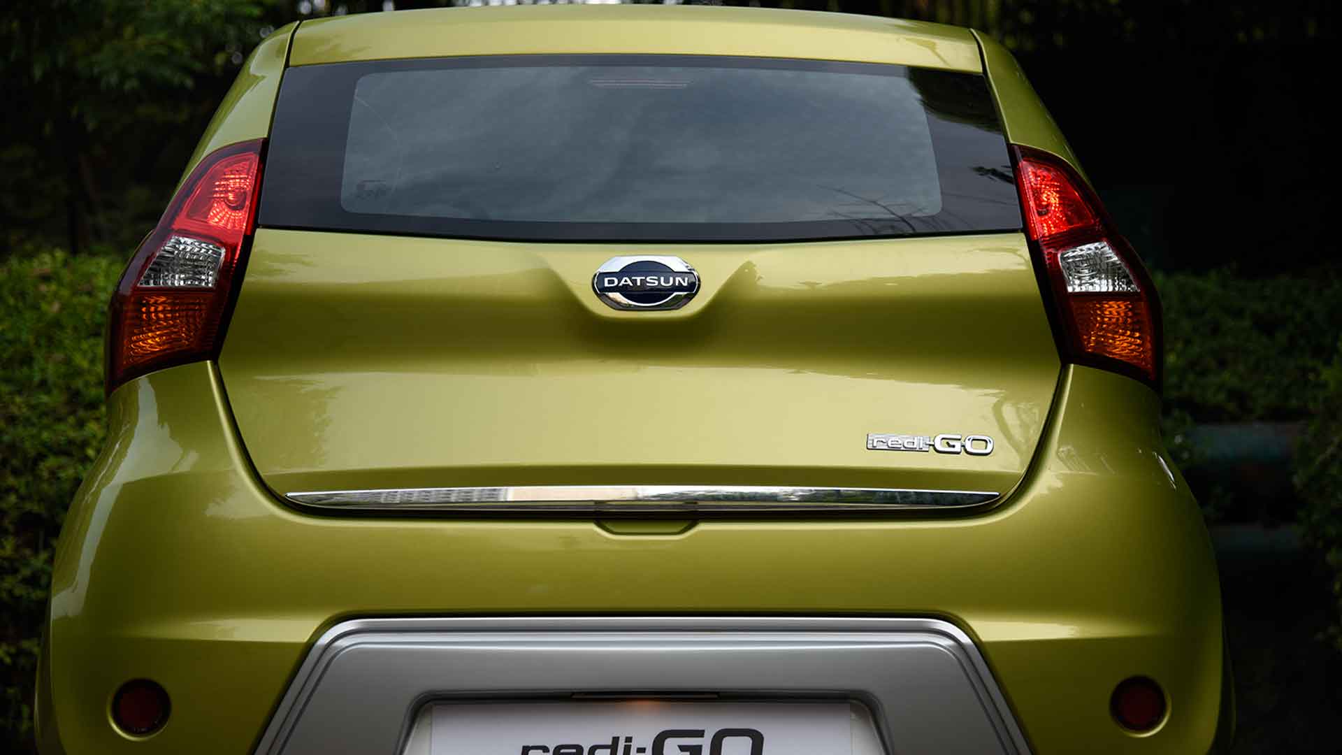 Datsun Redigo 2016 Std Exterior