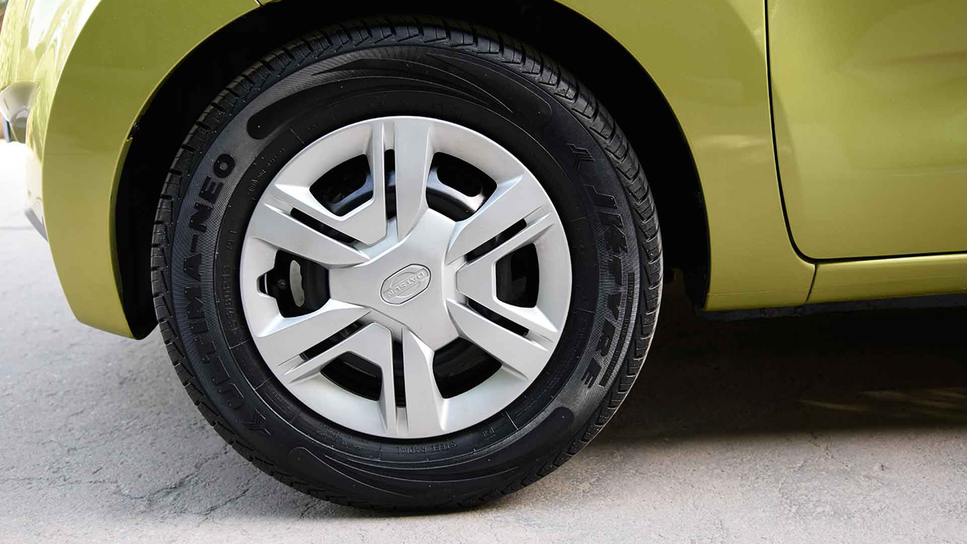 Datsun Redigo 2016 Std Exterior