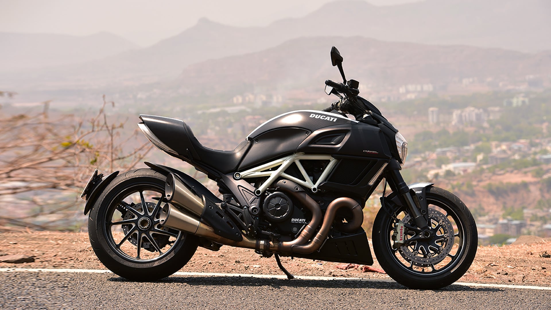 Ducati Diavel 2015 Carbon